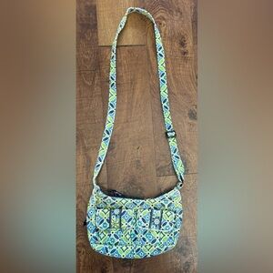 Vera Bradley libby bag in daisy daisy crossbody purse